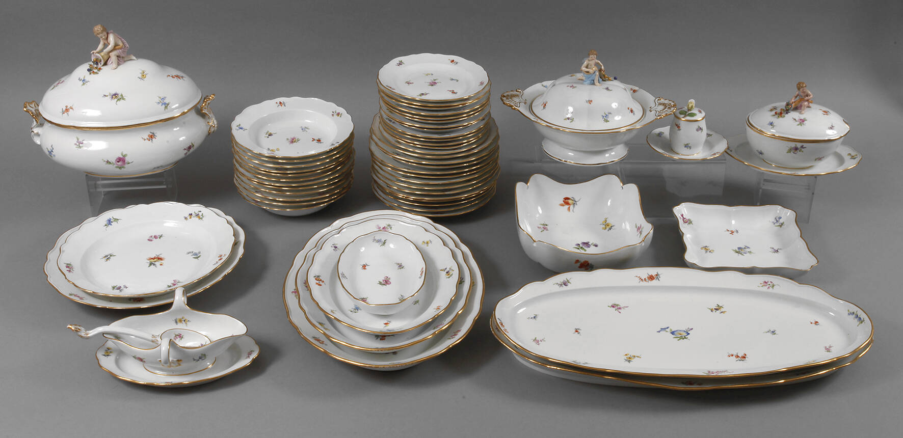 Meissen Speiseservice Streublumendekor