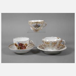Meissen drei Sammeltassen mit Blumenmalerei