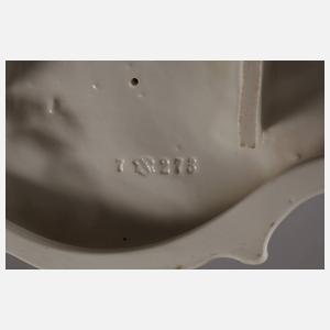 Nymphenburg "Herr und Dame mit Flasche am Brunnen"