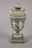 Wedgwood kleine Deckelamphore