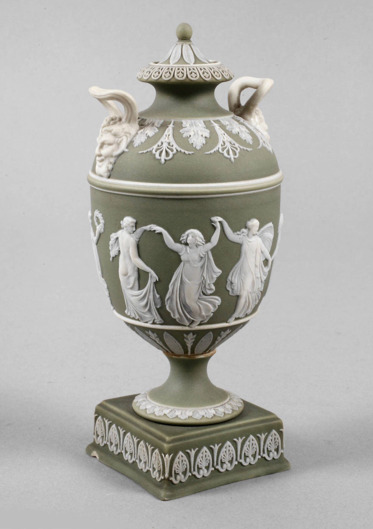 Wedgwood kleine Deckelamphore