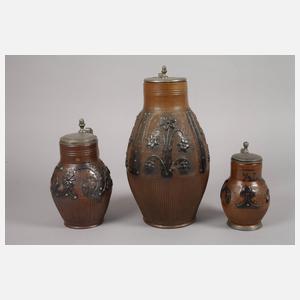 Drei Muskau-Triebeler Birnkannen