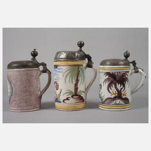 Drei Fayencewalzenkrüge
