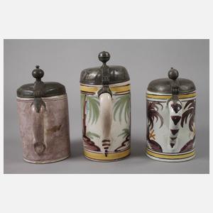 Drei Fayencewalzenkrüge