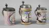 Drei Fayencewalzenkrüge