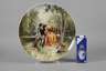 Frankreich großer Fayence-Wandteller mit Parkszene