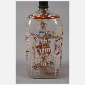 Schnapsflasche mit Eingerichte