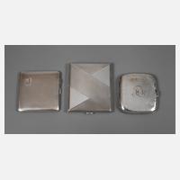 Drei Zigarettenetuis Silber111