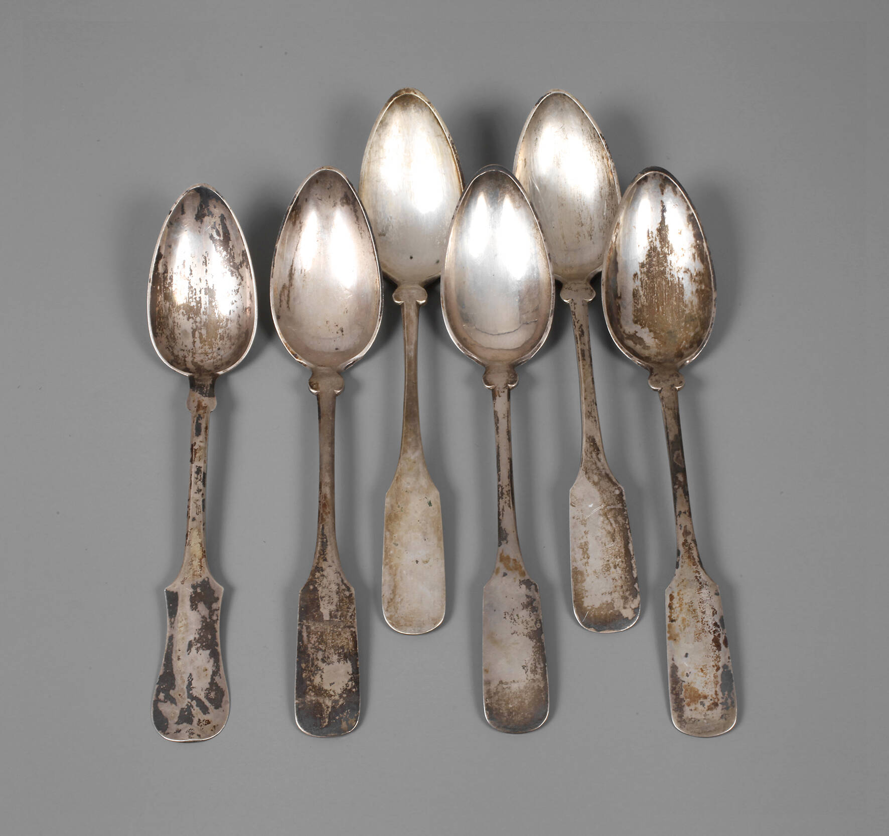 Sechs Speiselöffel Silber