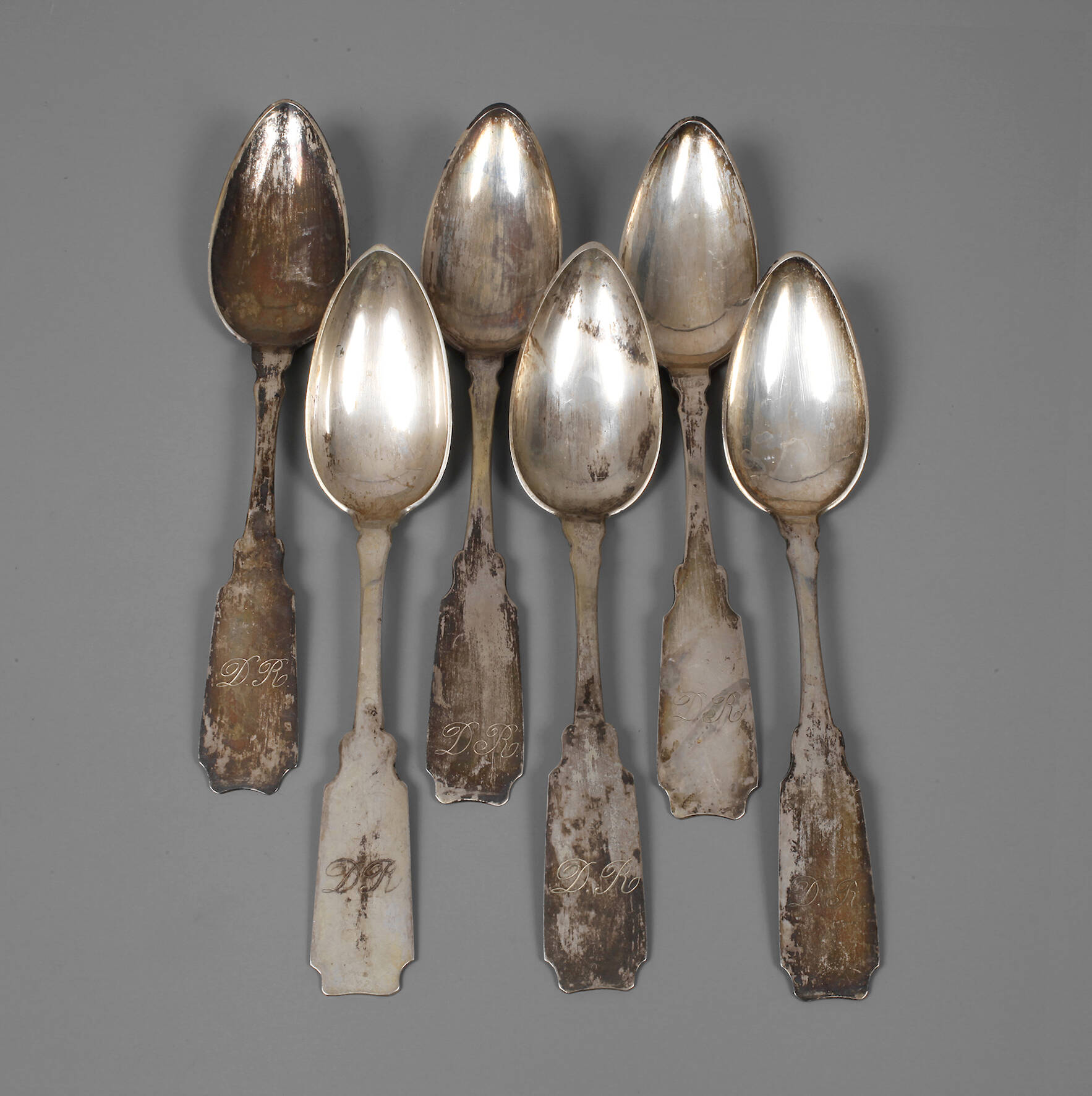 Sechs Löffel Silber