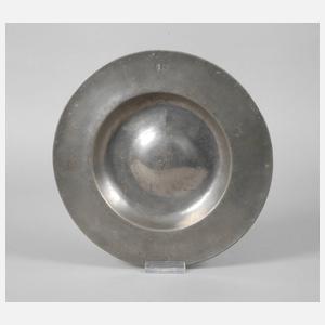 Zinnteller "Kardinalshut"