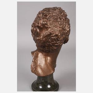 Antikisierendes Kopfstück