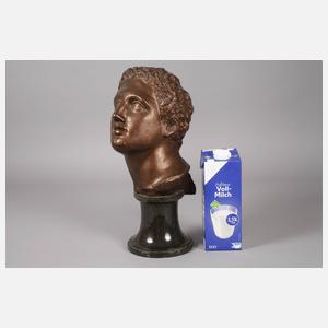 Antikisierendes Kopfstück