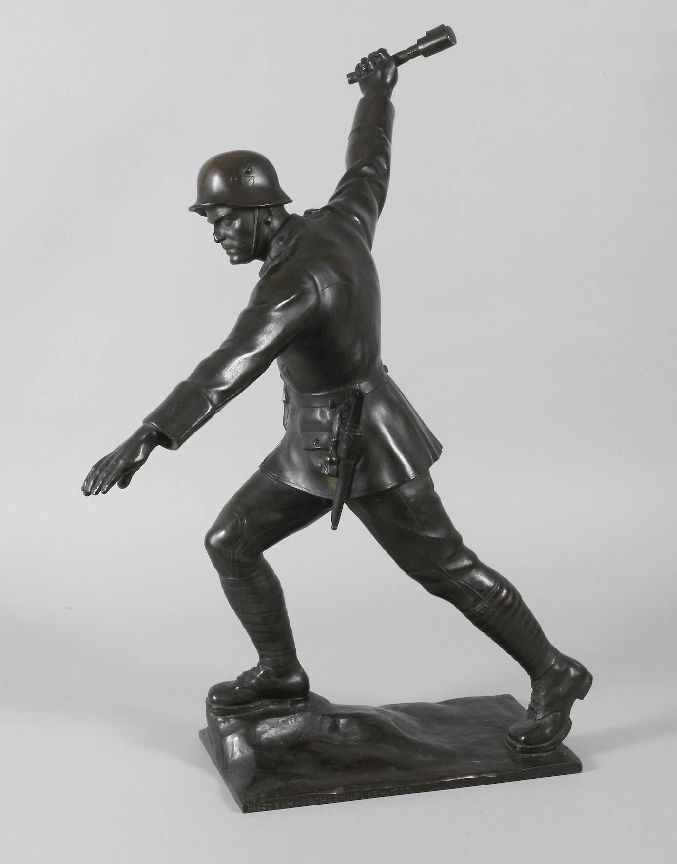 H. Hubert Dietzsch-Sachsenhausen, Handgranatenwerfer