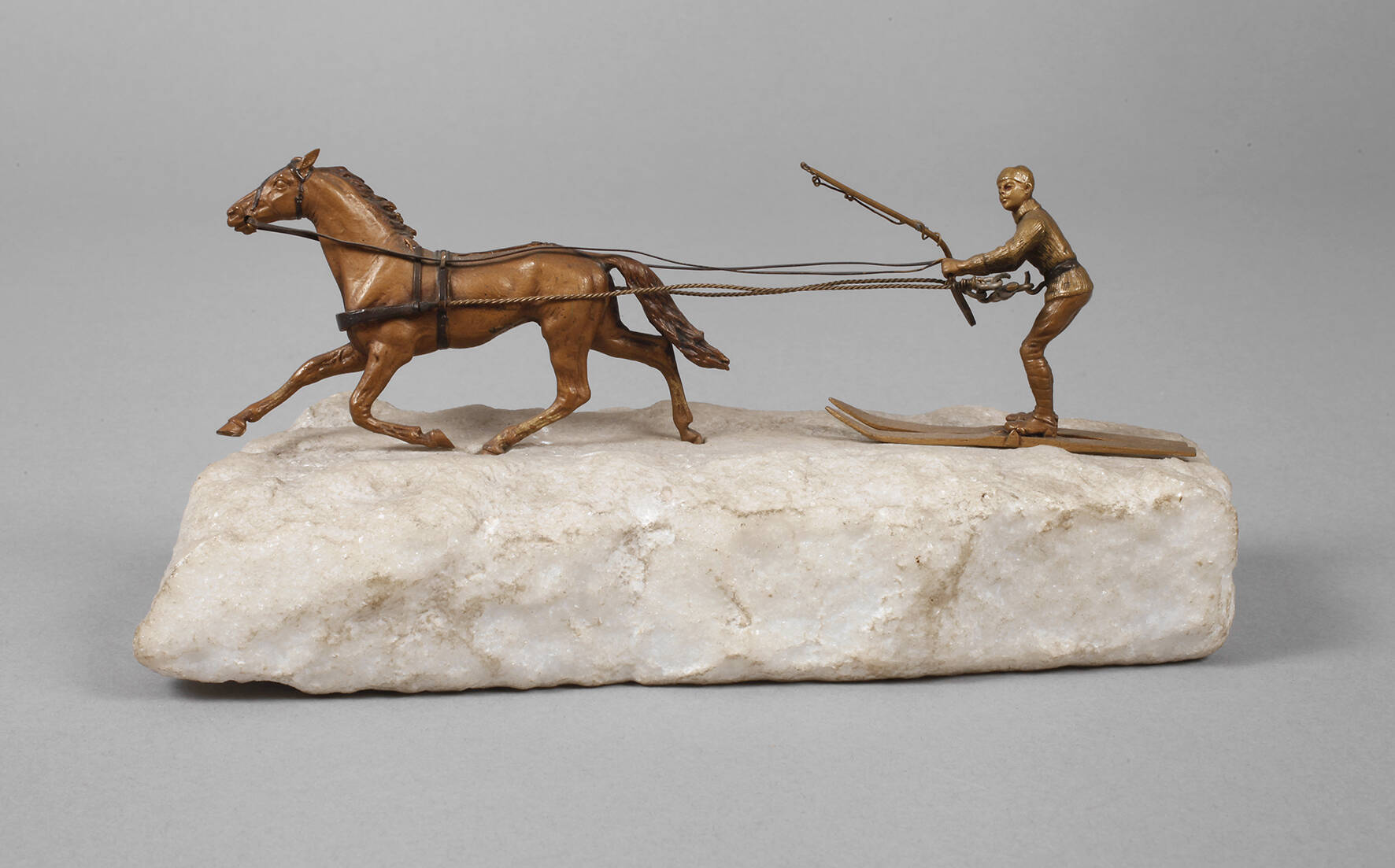 Kleinbronze Wintervergnügen