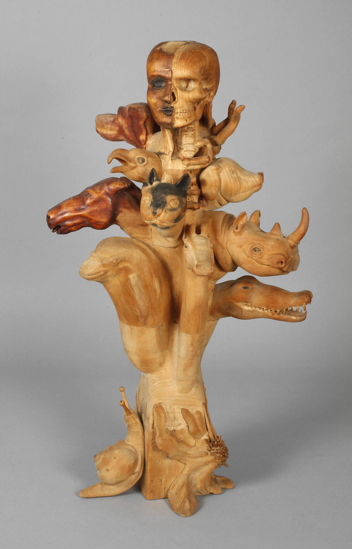 Moderne Holzskulptur