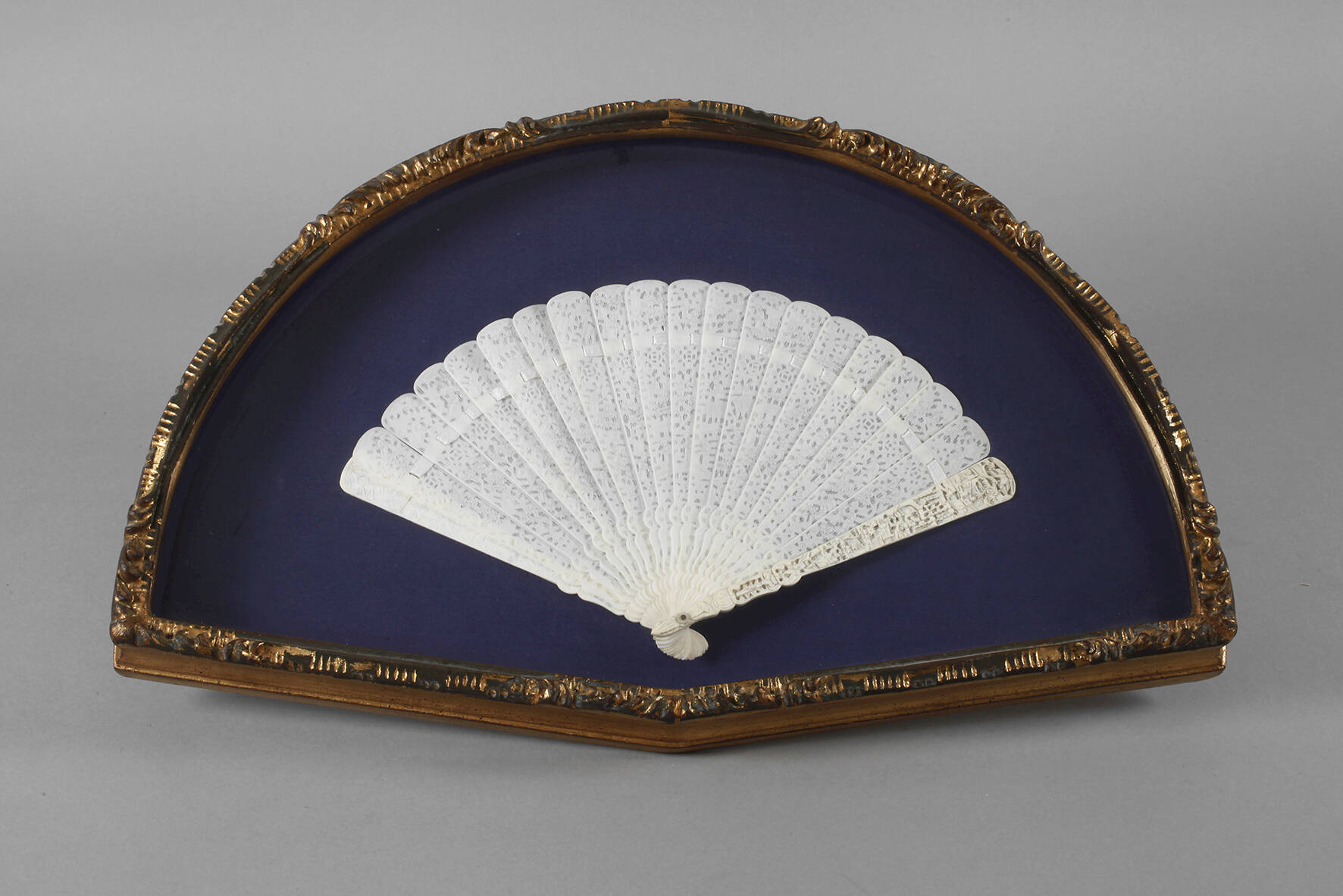 Feiner Fächer Elfenbein