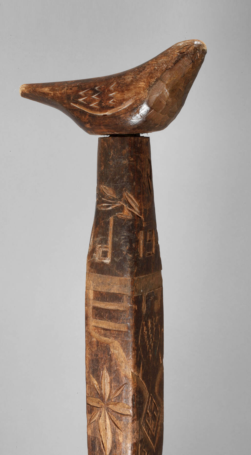 Geschnitzter Spazierstock