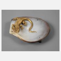 Figürliche Schale111