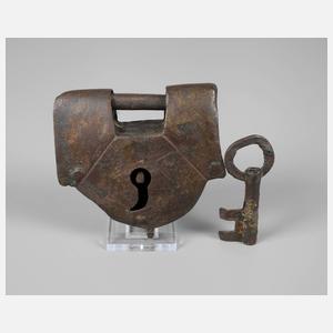 Historisches Vorhängeschloss