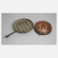 Zwei Kupferformen111