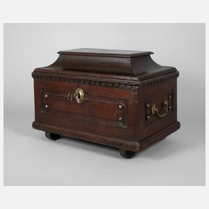 Große klassizistische Schatulle