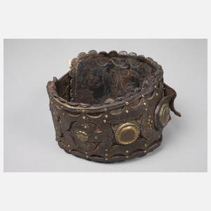 Zwei Hundehalsbänder