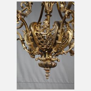 Prächtiger Kronleuchter