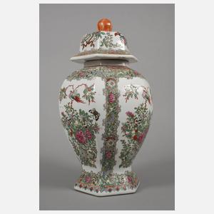 Deckelvase Famille rose