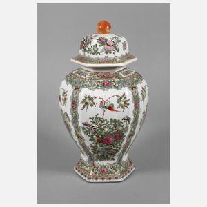 Deckelvase Famille rose