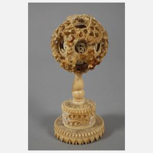 Contrefait-Kugel aus Elfenbein