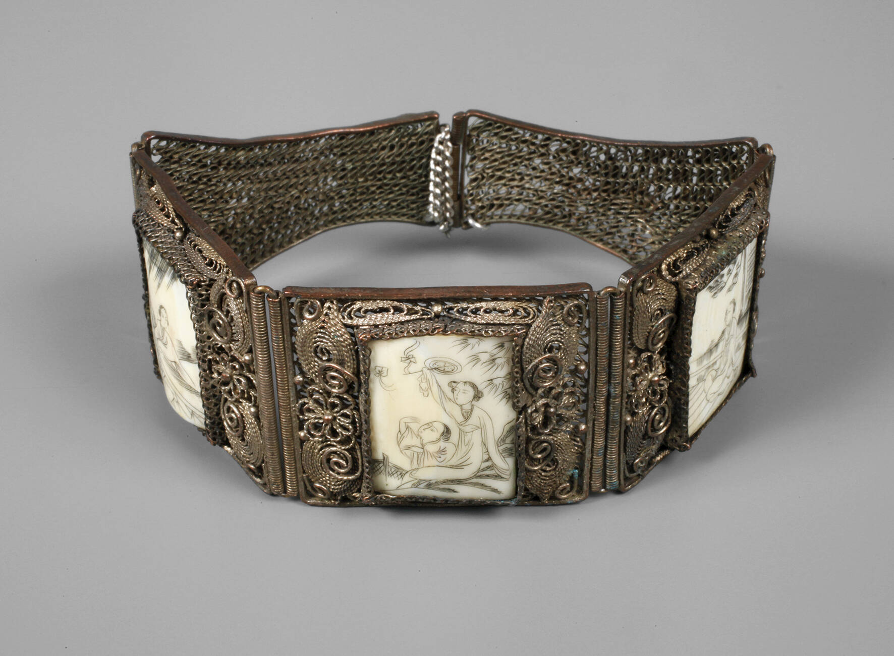 Silberarmband China