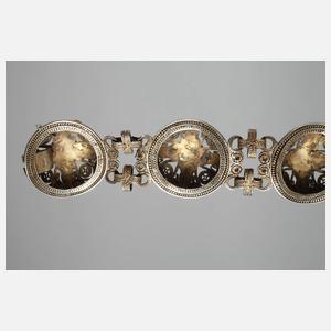 Großes Armband besetzt mit Türkisen und Korallen