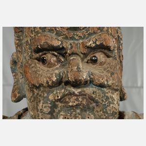 Zwei lebensgroße geschnitzte Figuren