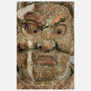 Zwei lebensgroße geschnitzte Figuren