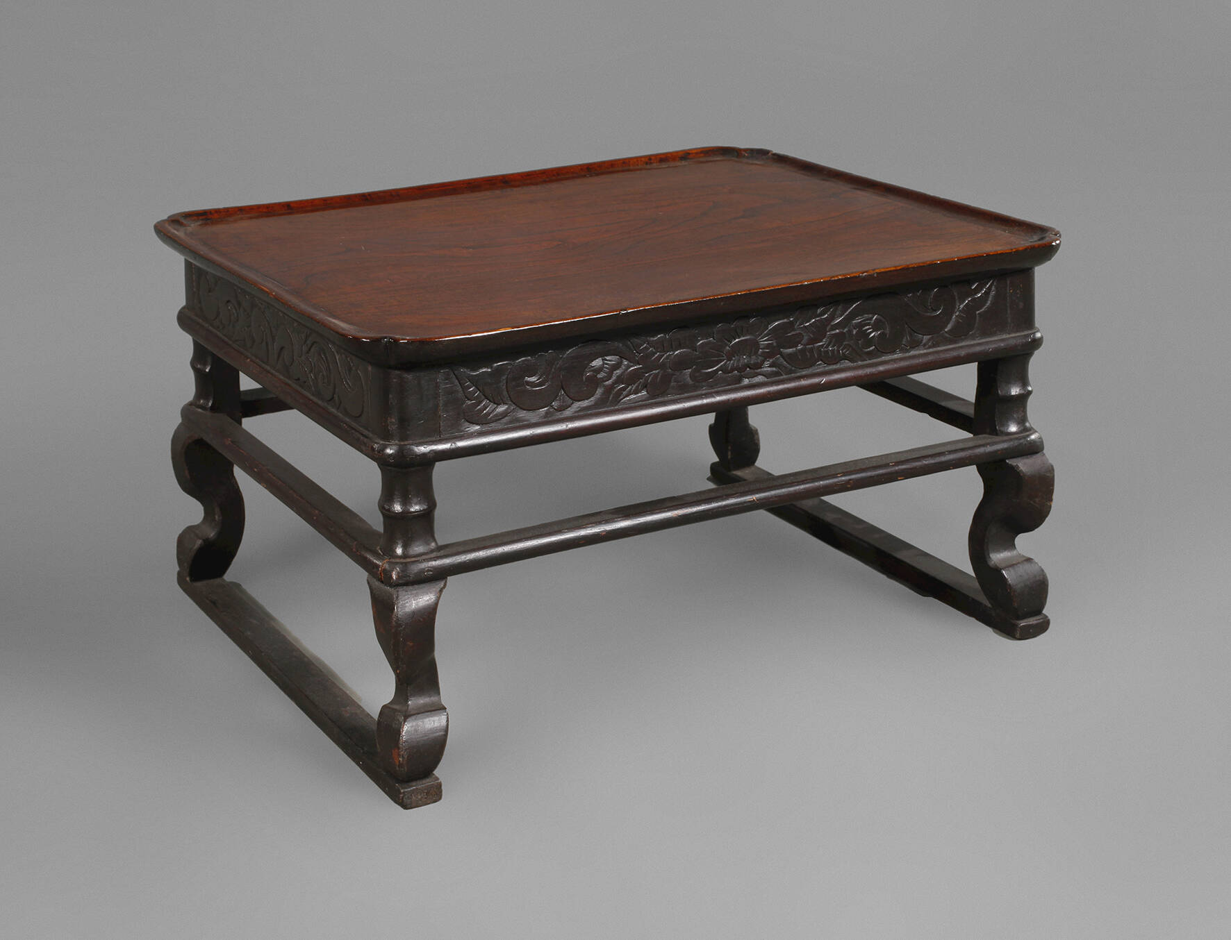 Kleines Blumenpodest