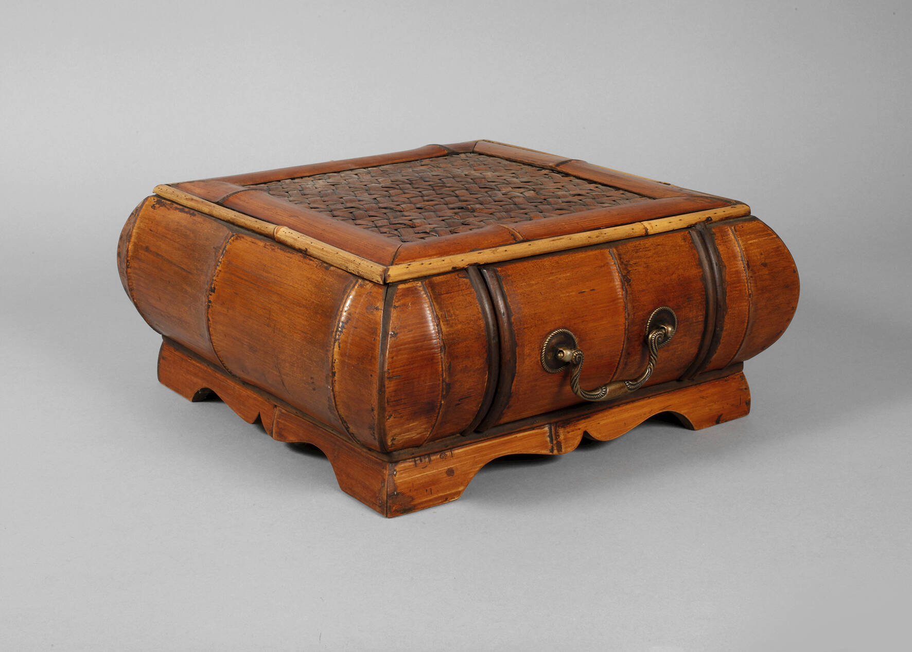 Kleines Blumenpodest