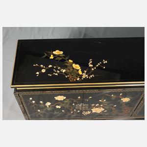 Sideboard mit Lackmalerei