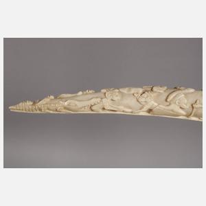 Beschnitzter Stoßzahn