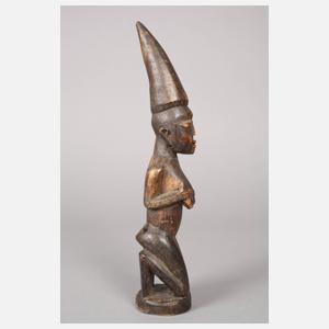 Geschnitzte Ahnenfigur