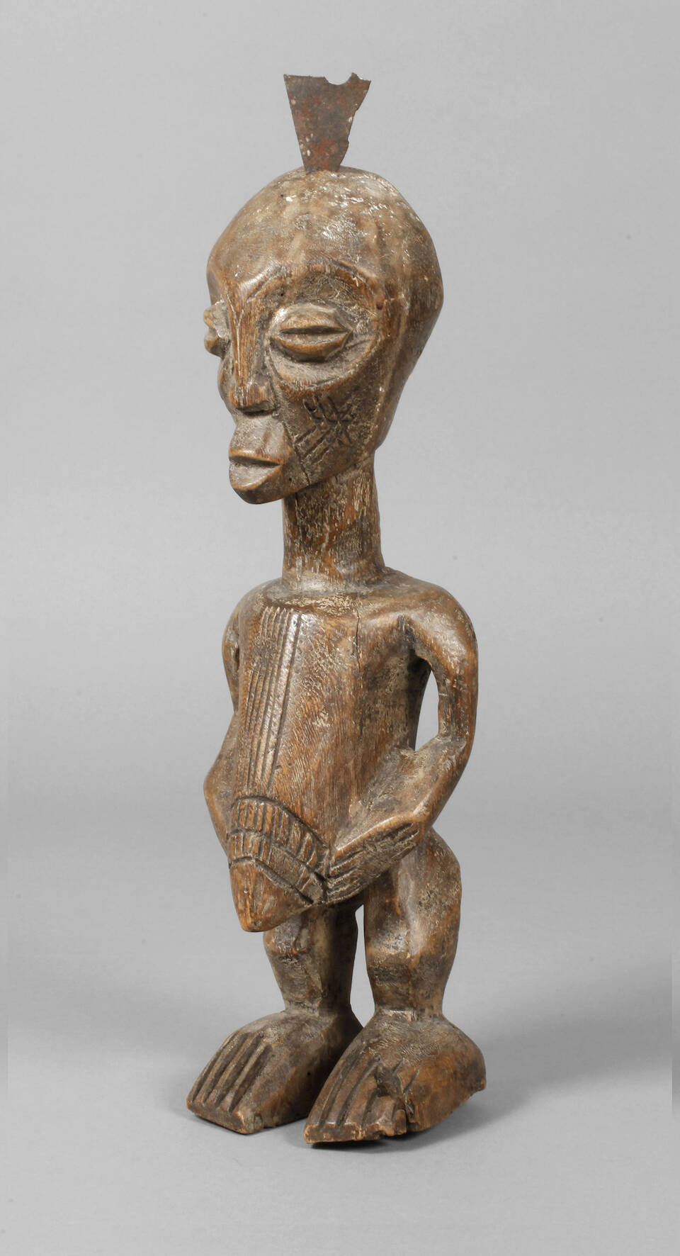 Figürliche Schnitzerei