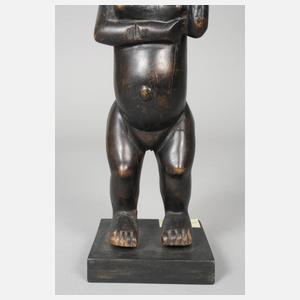 Figürliche Schnitzerei