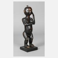 Figürliche Schnitzerei111