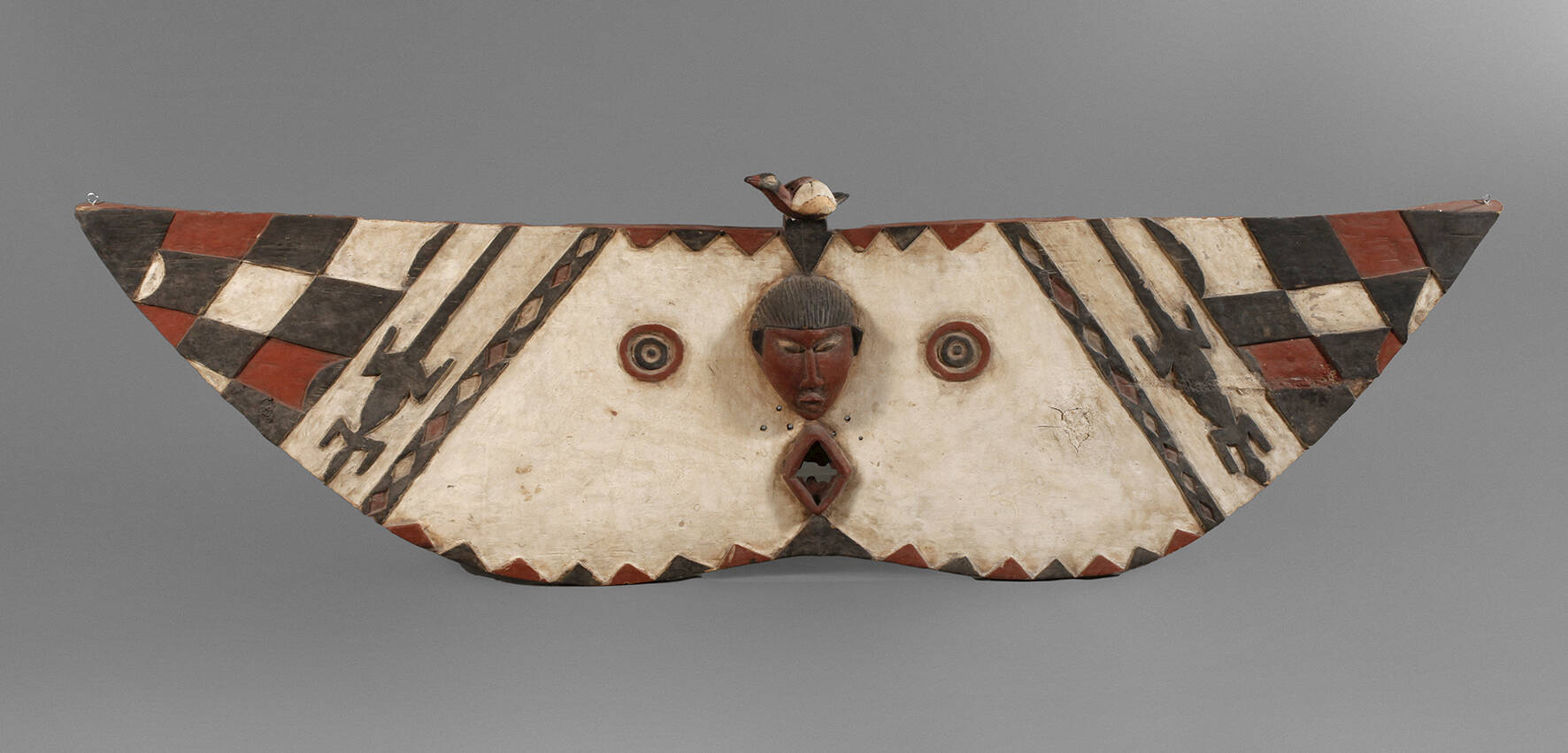 Große Schmetterlingsmaske