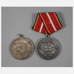 Zwei Auszeichnungen DDR Silber