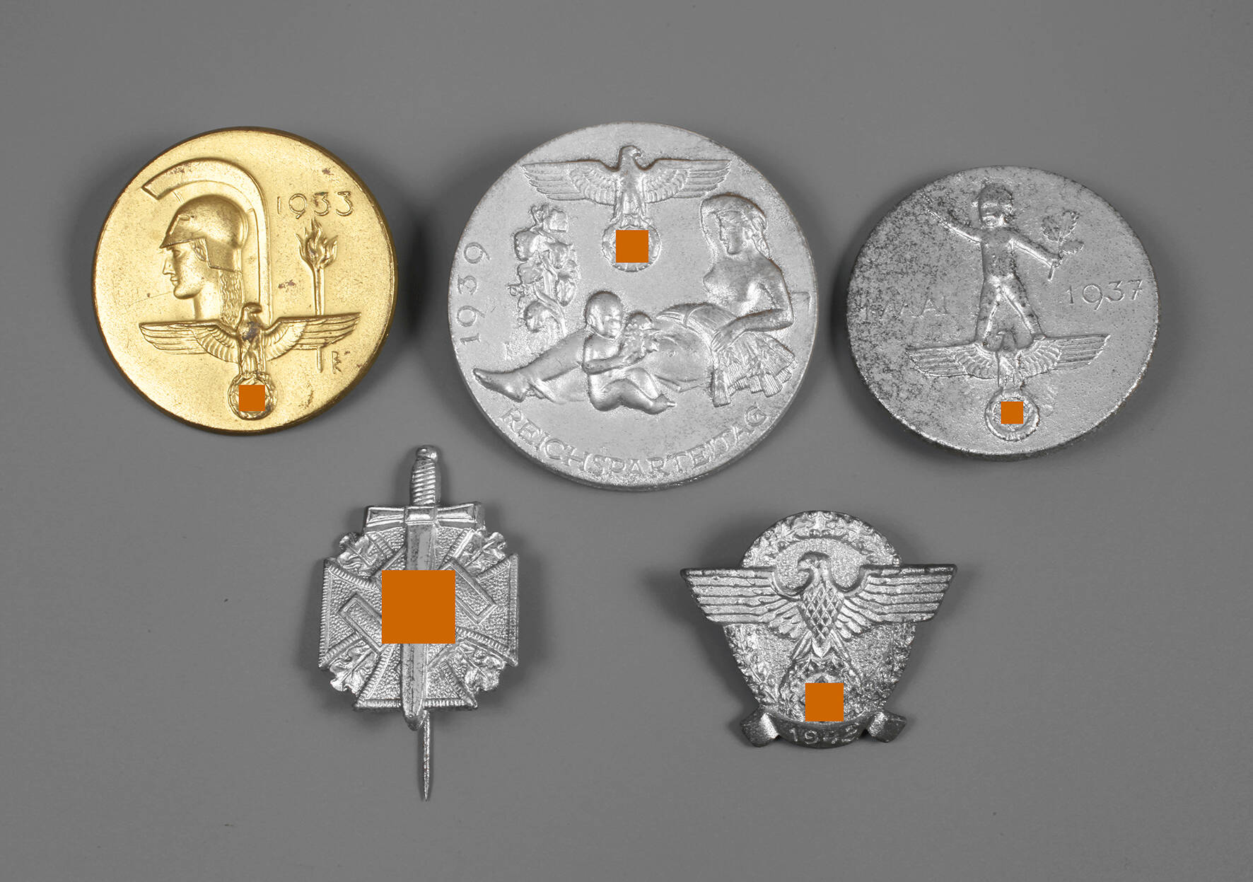 Fünf Kleinabzeichen 3. Reich