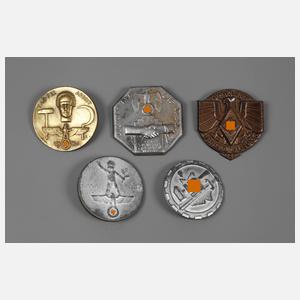 Fünf Kleinabzeichen 3. Reich