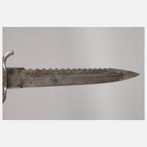 Hirschfänger mit Sägerücken