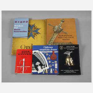 Konvolut militärische Bücher