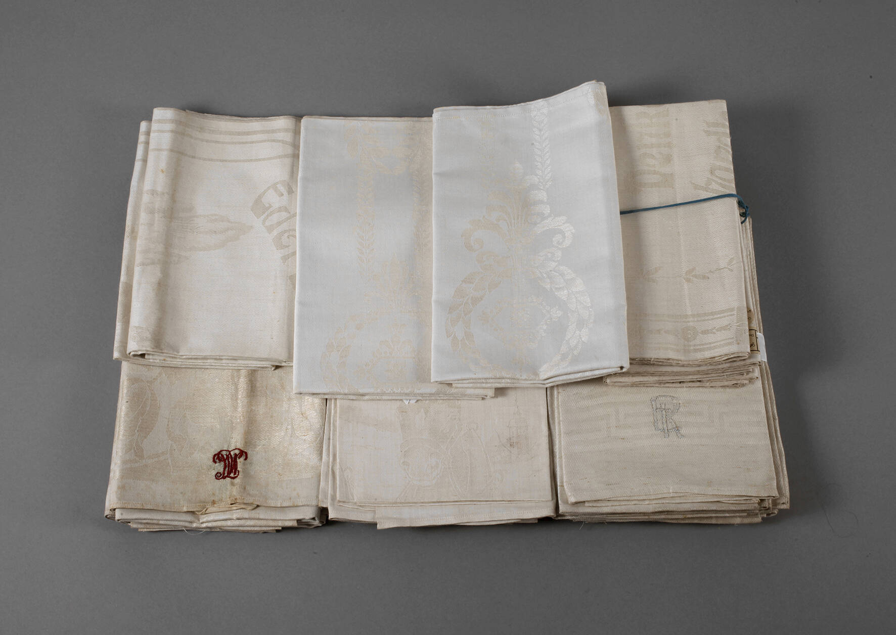 Konvolut Gebilddamasthandtücher